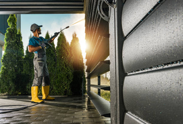 Professional  Pressure Washing Services in Maple Heights, OH